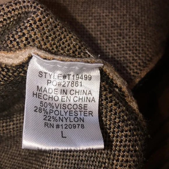 Entro leopard print sweater size large with high side slits - Picture 5 of 9